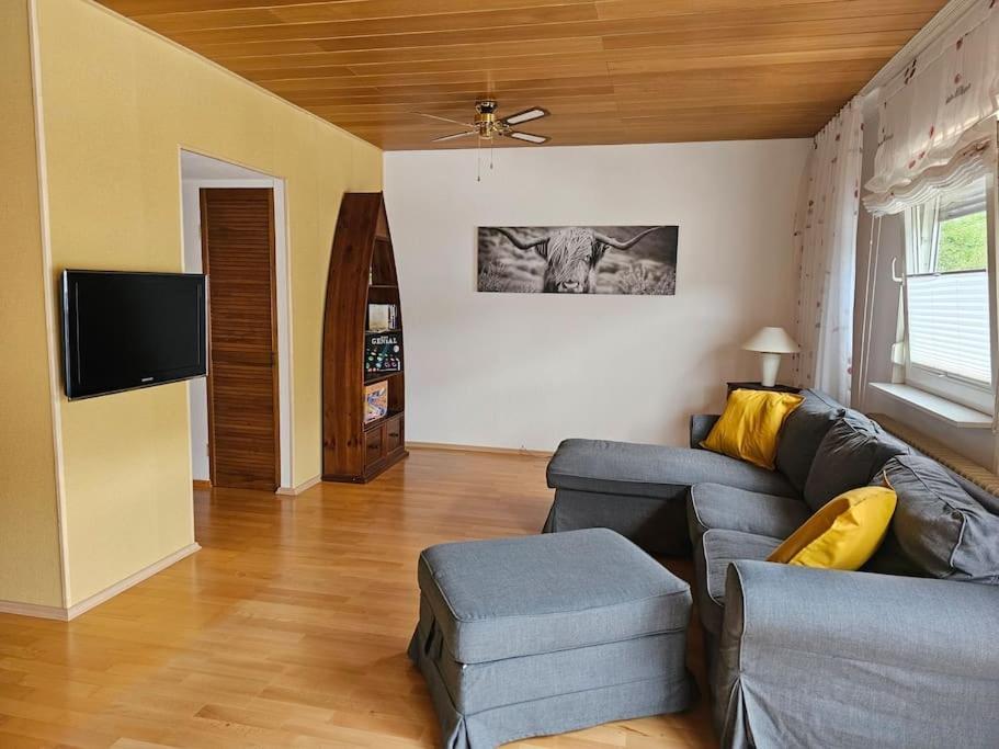 Grosse Ferienwohnung Am Waldrand Шенау Екстер'єр фото